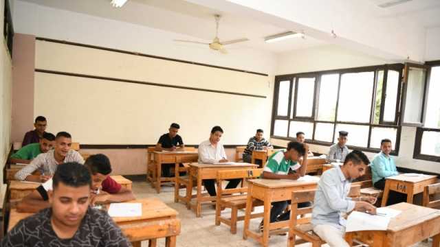 امتحانات الدبلومات الفنية 2024 في محافظة الفيوم: 36 ألف طالب يؤدون الامتحان