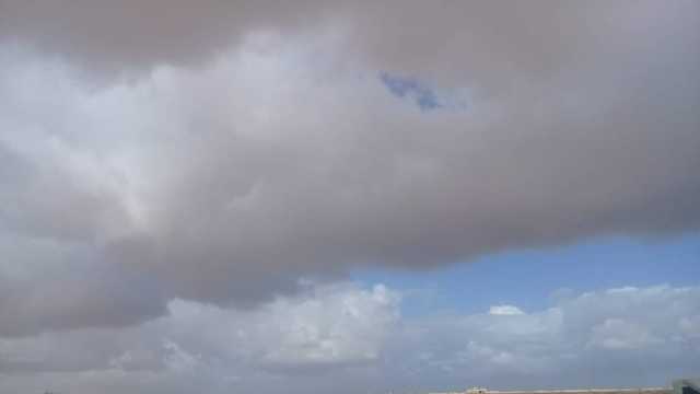 حالة الطقس في شمال سيناء الآن.. غيوم كثيفة وانخفاض الحرارة 4 درجات