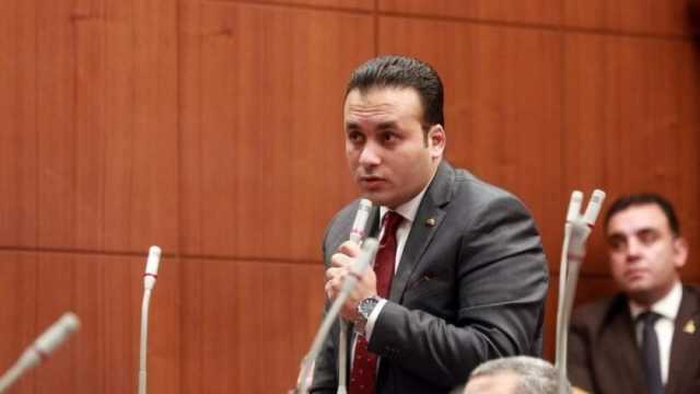 النائب عمرو فهمي يطالب بإنهاء النزاعات الضريبية بين الممولين و«الضرائب»