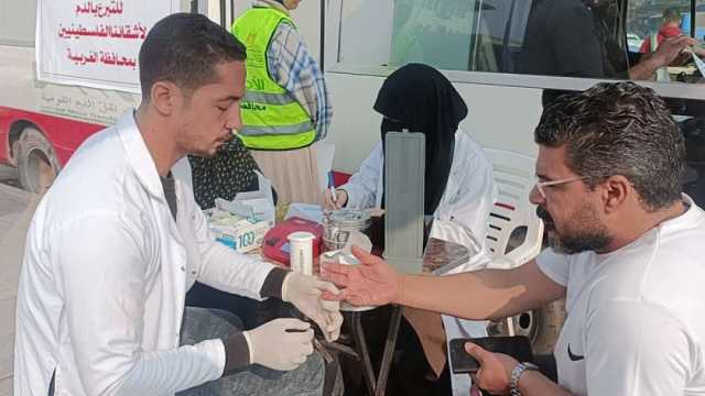 تحالف العمل الأهلي ينظم حملة تبرع بالدم لمصابي غزة في طنطا (صور)