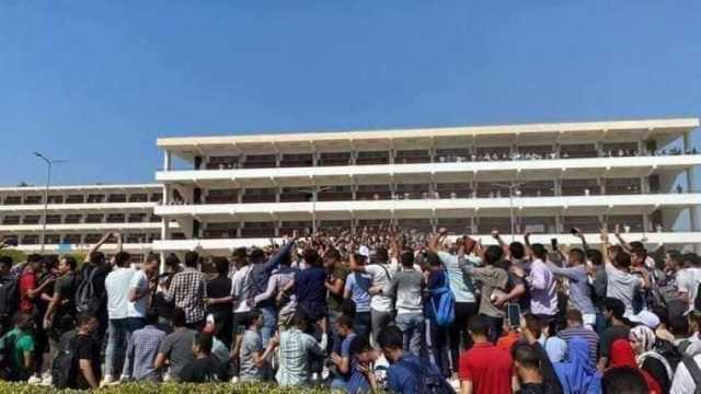 جامعة المنيا تشيد بموقف طلابها في دعم فلسطين وتدعو للحفاظ على النظام