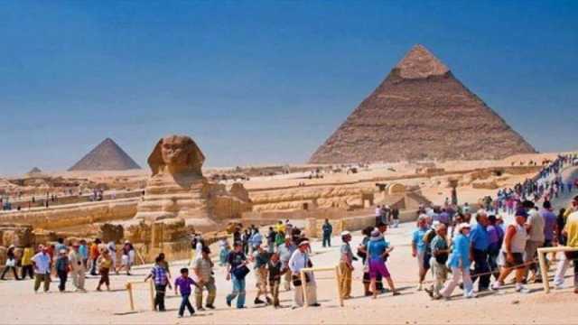«السياحة»: تقرير دولي يؤكد تحسين جودة الخدمات المقدمة للسائحين في مصر