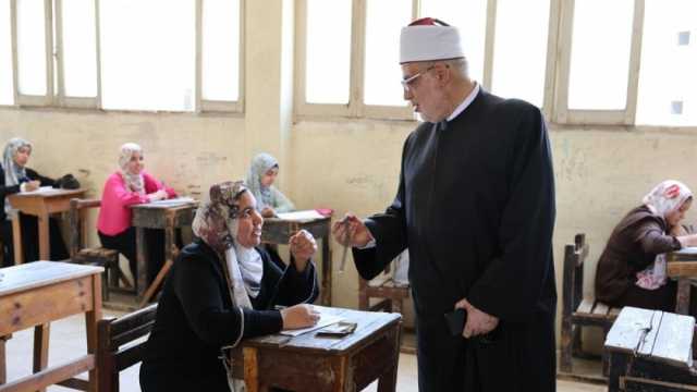 وكيل الأزهر يتفقد لجان امتحانات الثانوية بالشرقية ويحث الطلاب على الاجتهاد