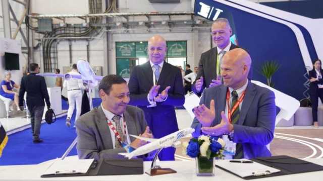 «مصر للطيران» توقّع اتفاقية لصيانة بعض الوحدات مع شركة «Honeywell»