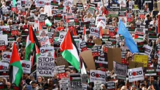 مسيرات حاشدة بباريس دعما للفلسطينيين في مواجهة العدوان على غزة