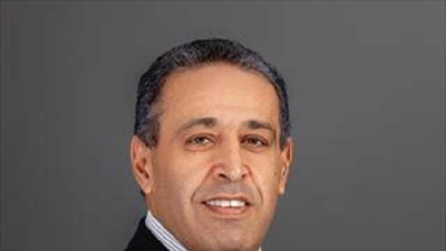 اختيار أشرف سالمان رئيسا لمجلس إدارة أول اتحاد للأوراق المالية
