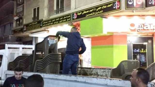 حملات مكثفة لإزالة الإشغالات وآثار الأمطار في المنتزه ثان بالإسكندرية
