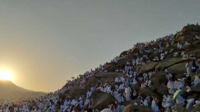 مشاهد من أداء ضيوف الرحمن طواف الوداع في المسجد الحرام (فيديو)