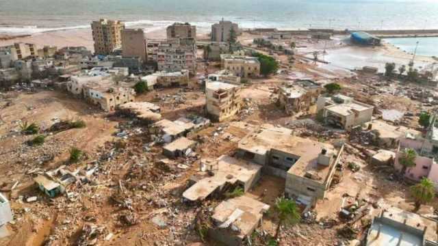 جثث مجهولة الهوية تظهر على شواطئ مدينة درنة الليبية (فيديو)