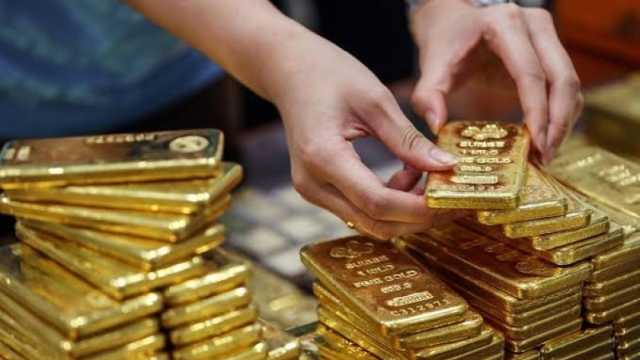 هبوط حاد في أسعار الذهب عالميا بسبب الدولار.. اعرف التفاصيل
