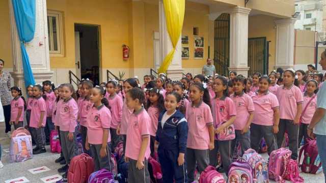 «تعليم القاهرة»: انتظام الدراسة وتوزيع الكتب على الطلاب