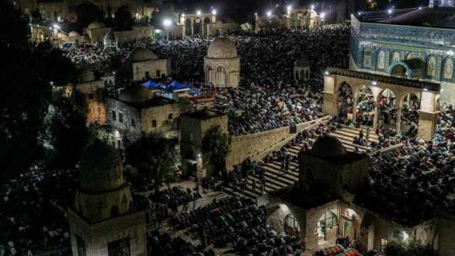 حدث ليلا.. إحياء ليلة القدر وزلزال بأمريكا والاحتلال يعتدي على المصلين في الأقصى