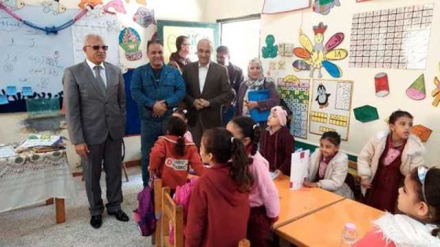 وكيل «تعليم القاهرة» يوجه بمتابعة مستوى الكتابة والقراءة لطلاب رياض الأطفال