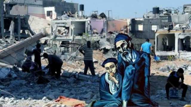 فنان تشكيلي يرسم معاناة أهل غزة داخل خيمة نازحين: «لوحاتي تتحدى قذائف الاحتلال»