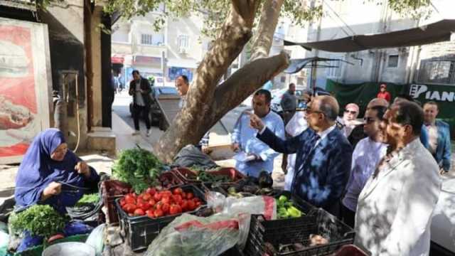 محافظ المنيا يوجه بصرف إعانة عاجلة لطفلة مصابة بمرض مزمن