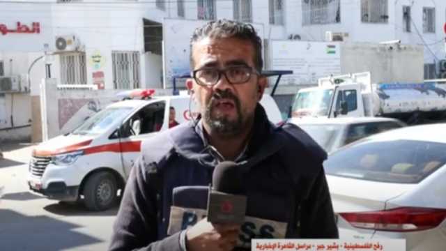 بشير جبر: مسيرات ودبابات الاحتلال الإسرائيلي تستهدف المستشفيات والمدارس