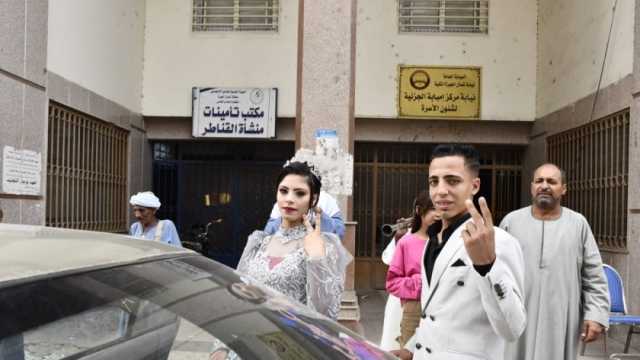 أول تعليق من عريس اصطحب عروسه للشهر العقاري لتأييد المرشح الرئاسي السيد عبدالفتاح السيسي