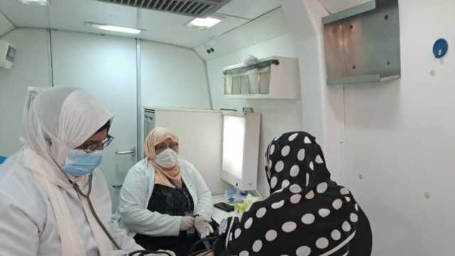 «صحة قنا»: الكشف على 705 حالة ضمن قافلة طبية لـ«حياة كريمة» في أبوتشت