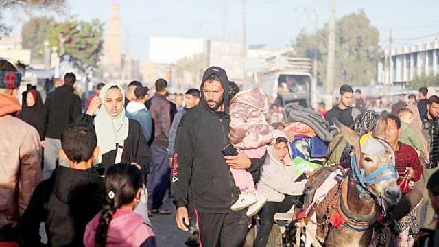 النازحون يعودون إلى «أطلال» منازلهم في غزة: حلم العودة تحقق.. وشكرا لمصر