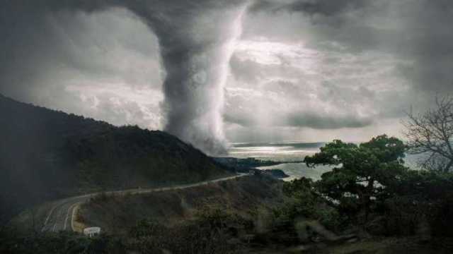 الإعصار «ليديا» شديد الخطورة يبدأ اجتياح البر المكسيكي
