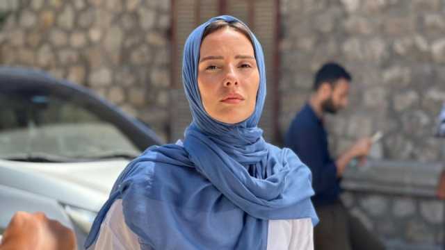 الجمهور يحتفي بمشهد مؤثر لإيمان العاصي في مسلسل «برغم القانون»