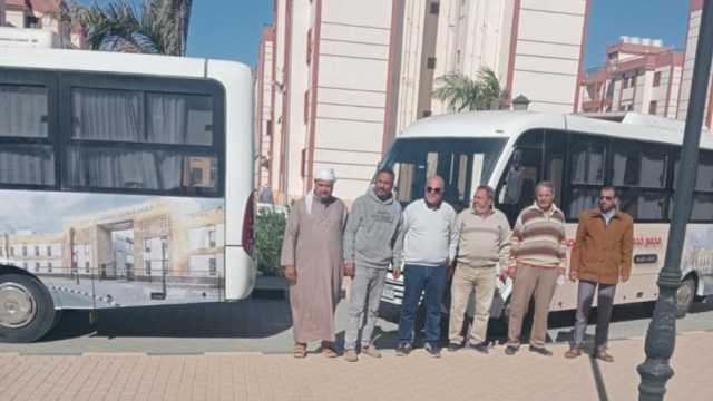 محافظ مطروح: دعم مشروعات نقل الركاب بأتوبيسين جديدين على خط العلمين