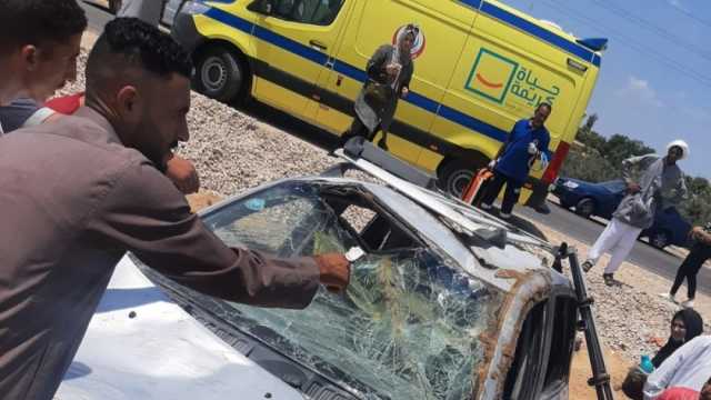 إصابة شخص في انقلاب سيارة ملاكي على محور الأوتوستراد