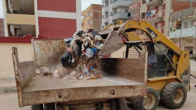 محافظ الإسماعيلية: استمرار حملات رفع القمامة ومخلفات البناء بشكل يومي