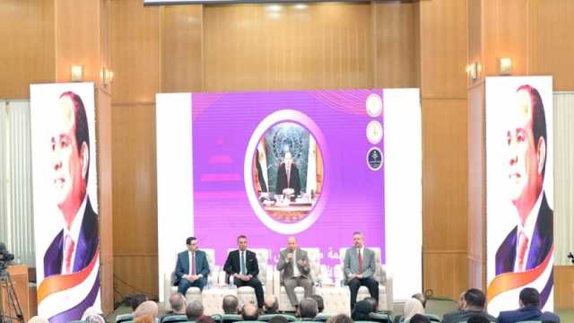 رئيس جامعة المنصورة يفتتح ملتقى التوظيف الأول بكلية الحقوق
