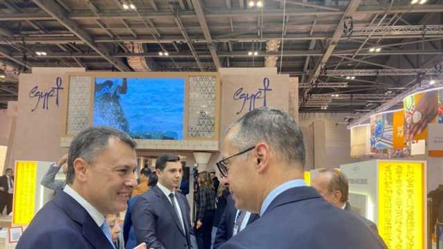 وزير السياحة يؤكد أهمية السوق البريطاني ويفتتح الجناح المصري في معرض لندن السياحي