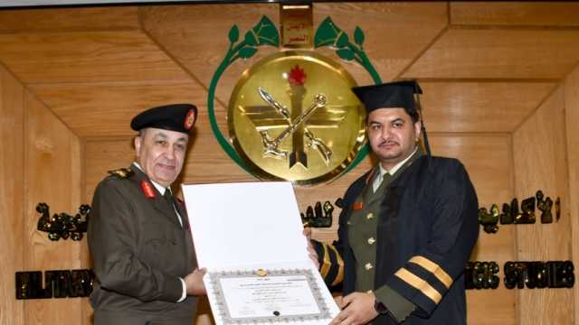 صدام حفتر يحصل على درجة الدكتوراه في الفلسفة من الأكاديمية العسكرية المصرية