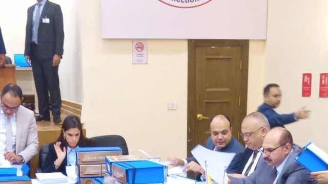 المرشح الرئاسي المحتمل حازم عمر ينتهي من تقديم أوراقه لـ«الوطنية للانتخابات»