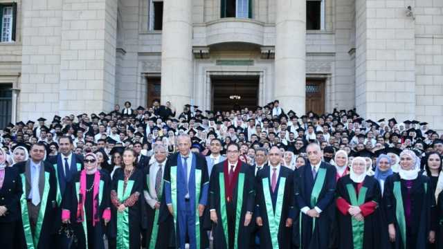 جامعة القاهرة تشهد حفل تخريج دفعة جديدة من كلية الحاسبات والذكاء الاصطناعي