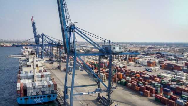 ميناء دمياط يكشف تفاصيل حجم الصادرات والواردات.. ورصيد القمح يصل لـ1172 طنا