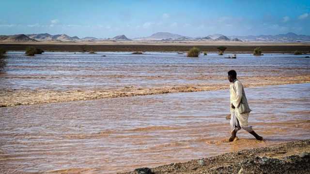 أمطار شرق العوينات مستمرة لليوم الخامس.. و5 مناطق مهددة بالوادي الجديد