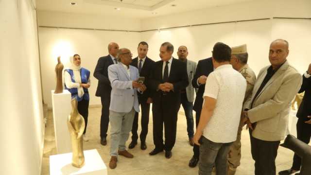 محافظ كفر الشيخ يفتتح معرض الفنان التشكيلي السيد عبده سليم