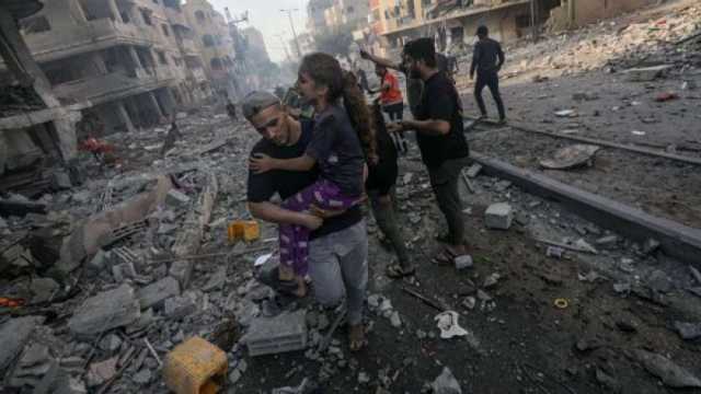 شهداء ومصابون جراء استهداف منزل في مخيم النصيرات وسط قطاع غزة