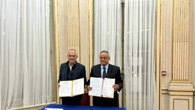 مكتبة الإسكندرية توقع اتفاقية تعاون مع المركز الوطني الفرنسي للبحوث
