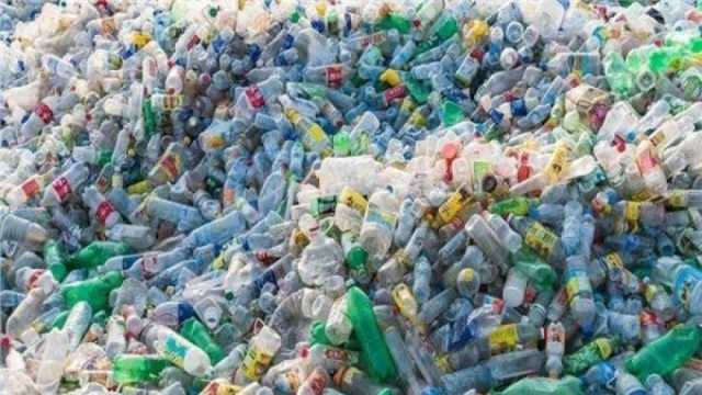 «بلاستيك بنك»: جمع 100 مليون كيلوجرام من المخلفات حول العالم