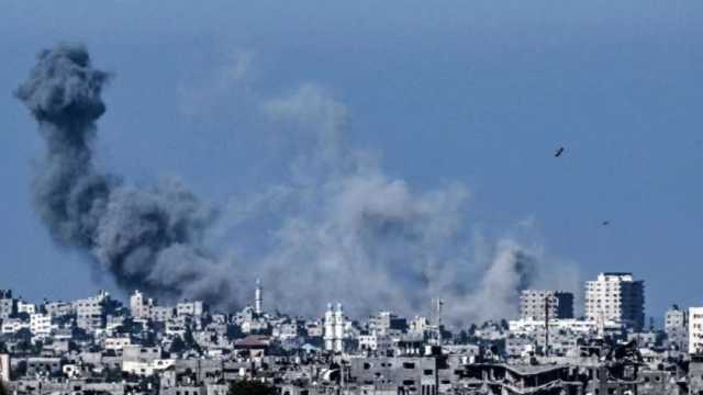دبابات الاحتلال الإسرائيلي تتقدم شمال غزة بغطاء جوي وبحري