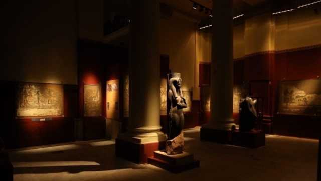 مدير المتحف المصري: معرض المناظر الملونة يضم لوحات نادرة وتاريخية