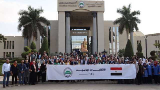 بالصور.. جامعة مصر للعلوم والتكنولوجيا تواصل مشاركتها في الانتخابات الرئاسية لليوم الثالث على التوالي