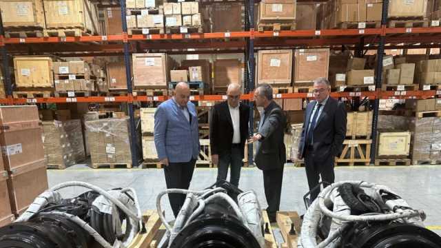 وزير الإسكان يزور مصنع شركة «Hydroo» الإسبانية لبحث موقف التصنيع