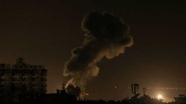 مدير تحرير «الأهرام»: إسرائيل تواصل عدوانها على غزة.. 50 غارة خلال ساعة ونصف
