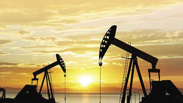 أسعار النفط اليوم بعد استئناف الإنتاج في حقل شرارة الليبي