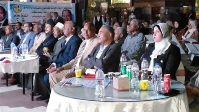 عمال أسوان يعلنون دعمهم للمرشح الرئاسي عبد الفتاح السيسي