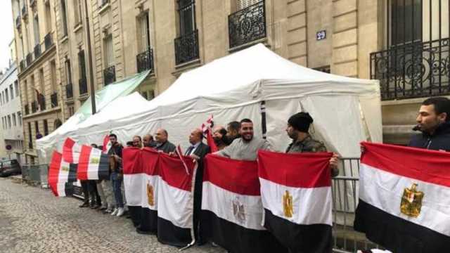 الجالية المصرية في بريطانيا: نشارك في الانتخابات رغم الطقس السيء