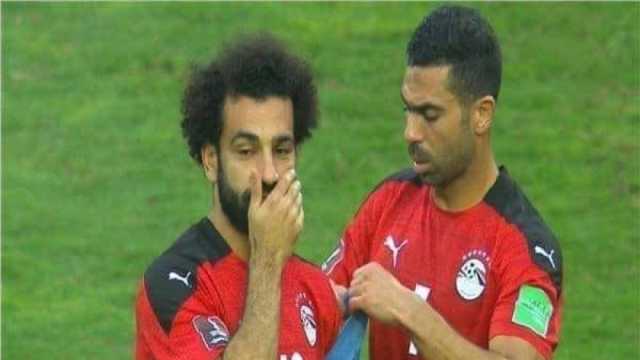 أول تعليق من محمد صلاح على اعتزال أحمد فتحي.. ماذا قال؟