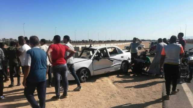 مصرع سائقين في حادث تصادم بالواحات البحرية