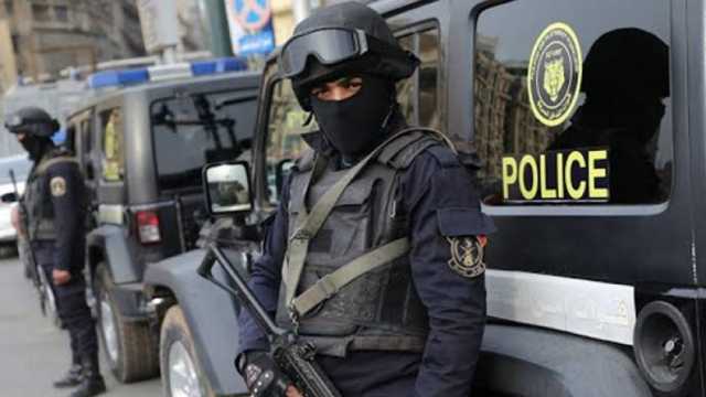 القبض على شخصين متهمين بالاتجار في العملة بالقاهرة
